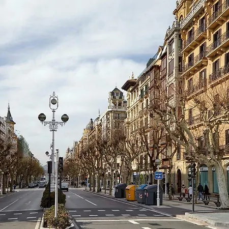 Lägenhet Avenida By Feelfree *