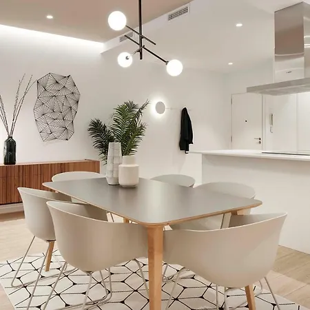 Avenida By Feelfree *
